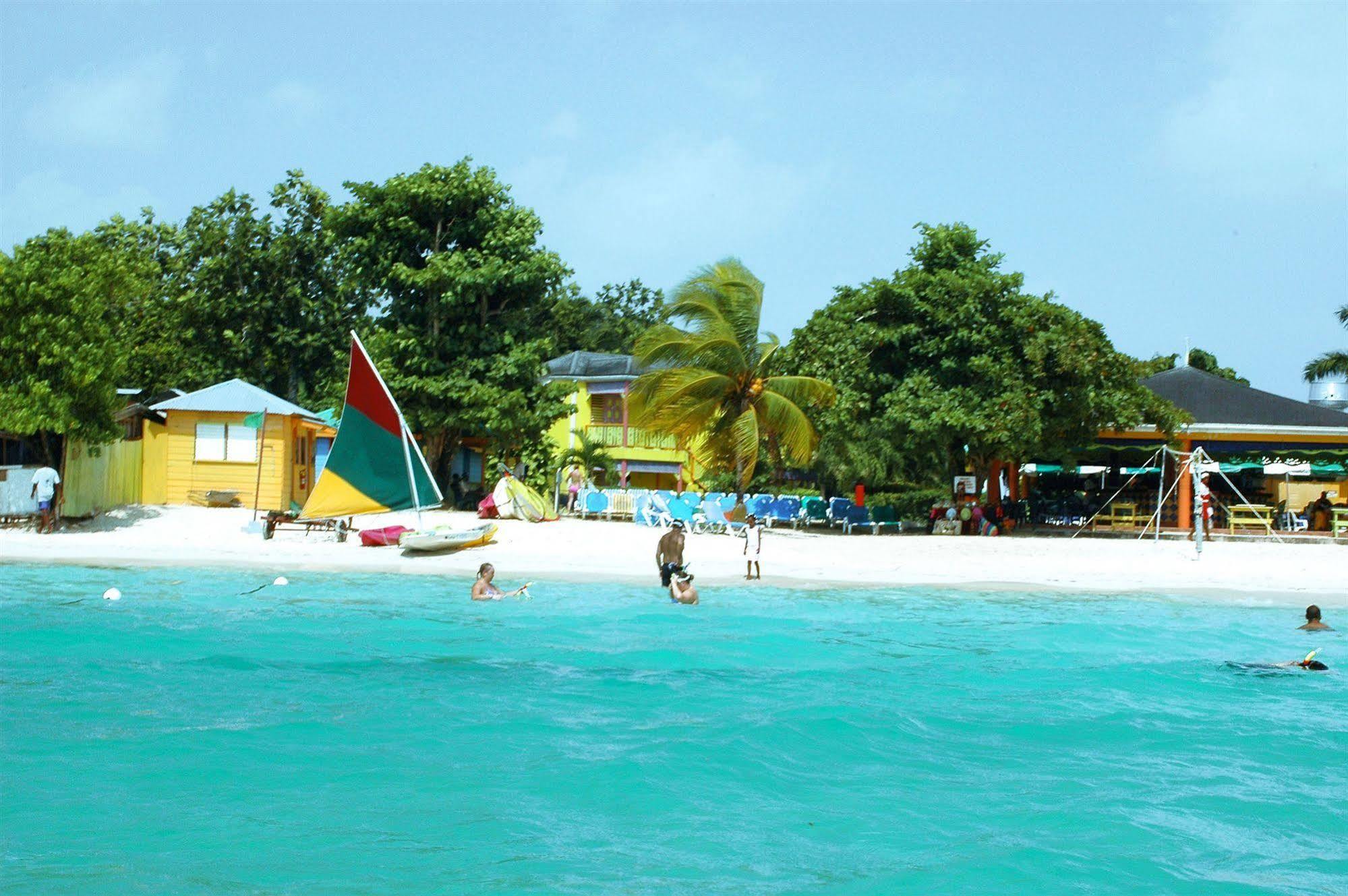 Grand Pineapple Beach Negril Otel Dış mekan fotoğraf